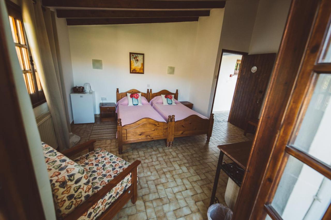 Vasilias Nikoklis Inn Нікоклія Екстер'єр фото